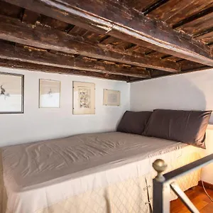 monti-flat-rental-in-rome.it-romehotels.com/